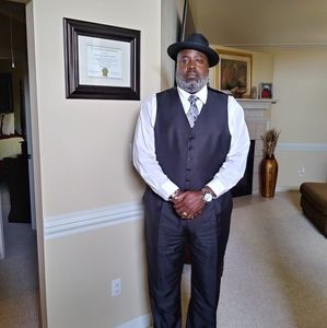 Meet your Posher, Larry